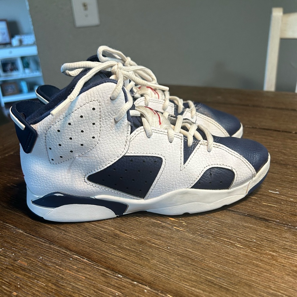 Jordan Little Kids 6 Retro Jordan’s size 3 youth - Picture 5 of 10